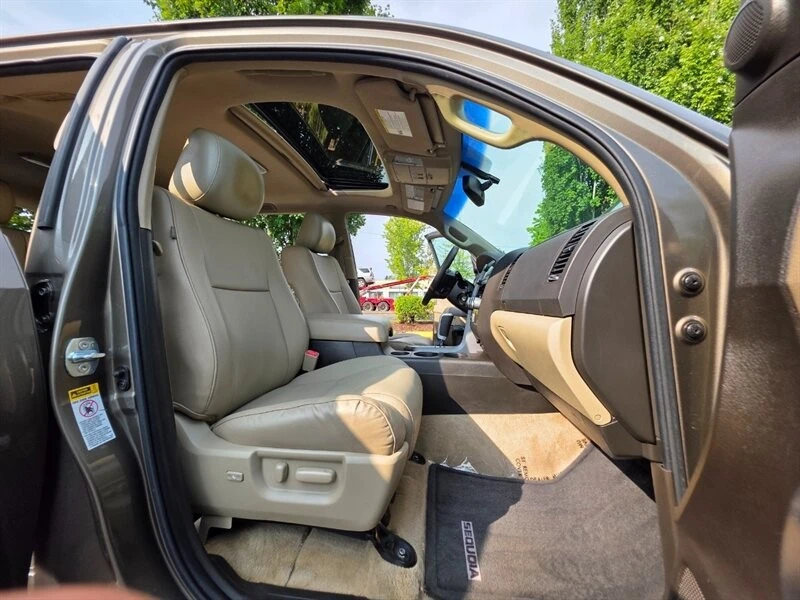 2011 Toyota Sequoia 2nd Gen - Image 17 of 21