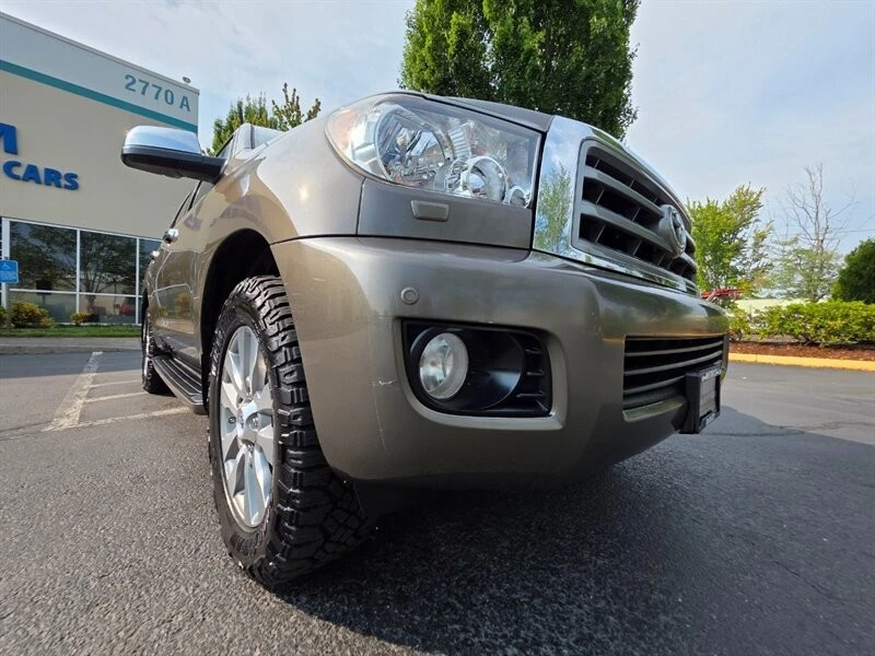 2011 Toyota Sequoia 2nd Gen - Image 9 of 21