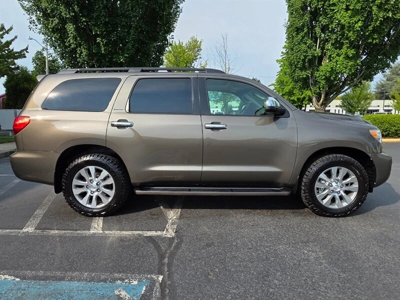 2011 Toyota Sequoia 2nd Gen - Image 4 of 21