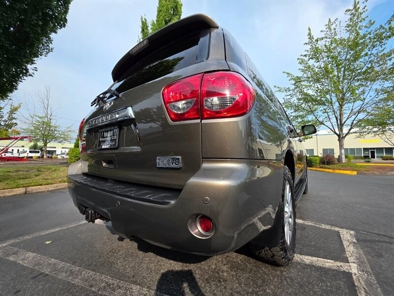 2011 Toyota Sequoia 2nd Gen - Image 12 of 21