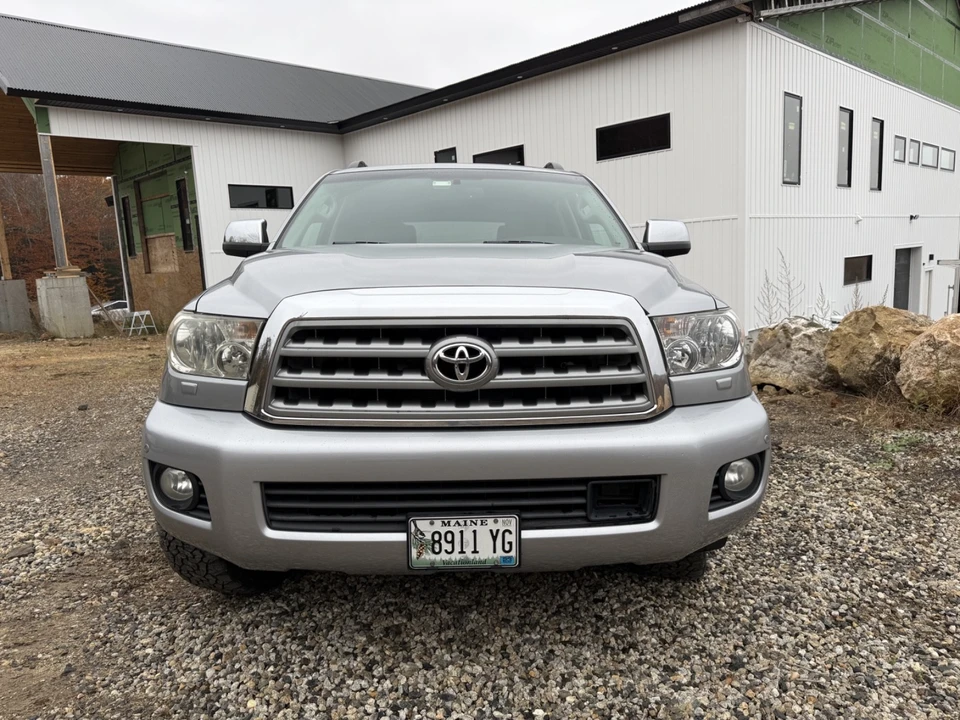 2011 Toyota Sequoia 2nd Gen - Image 6 of 14