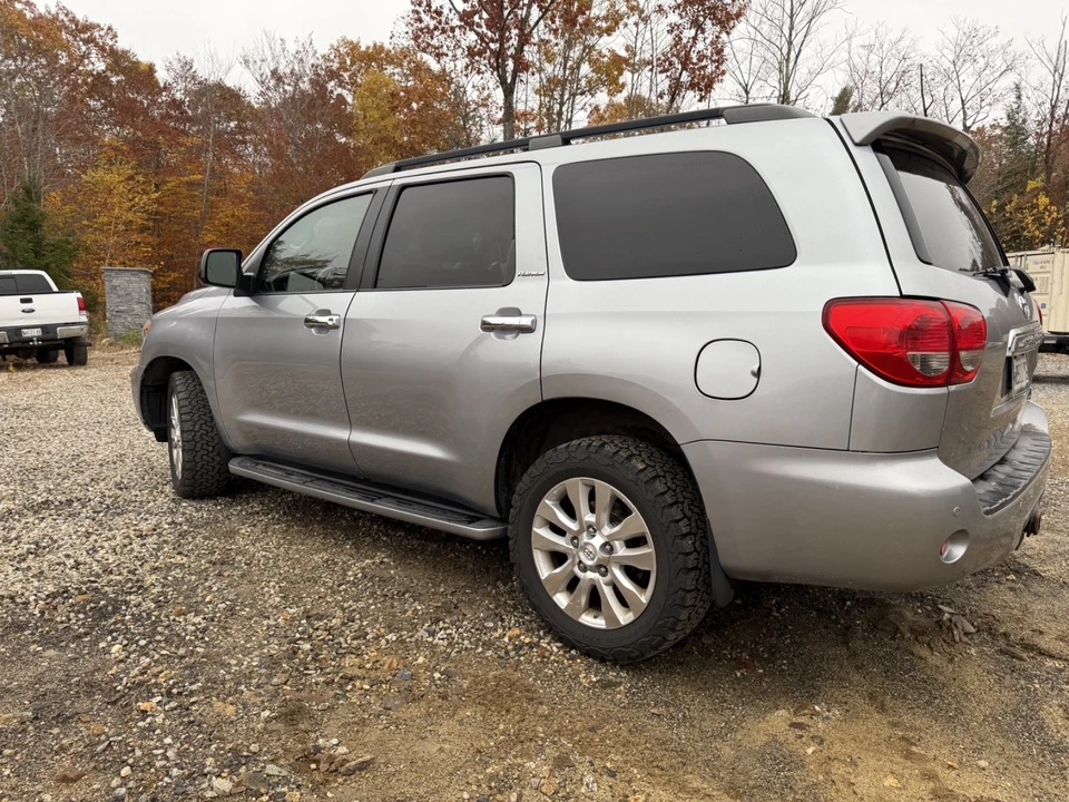 2011 Toyota Sequoia 2nd Gen - Image 5 of 14