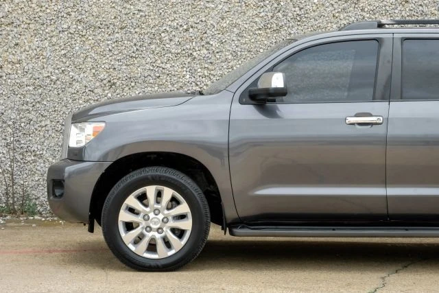 2011 Toyota Sequoia 2nd Gen - Image 13 of 21