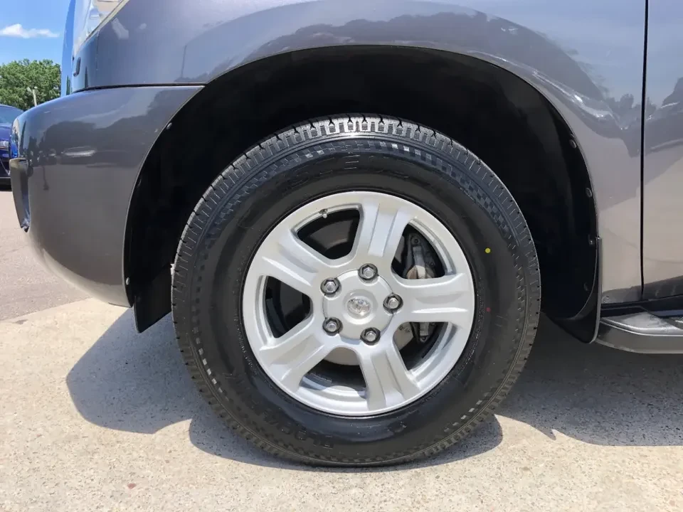 2011 Toyota Sequoia 2nd Gen - Image 19 of 20