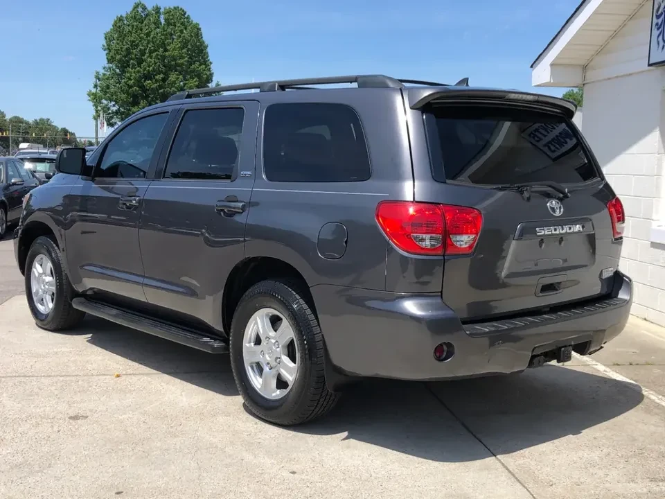 2011 Toyota Sequoia 2nd Gen - Image 3 of 20