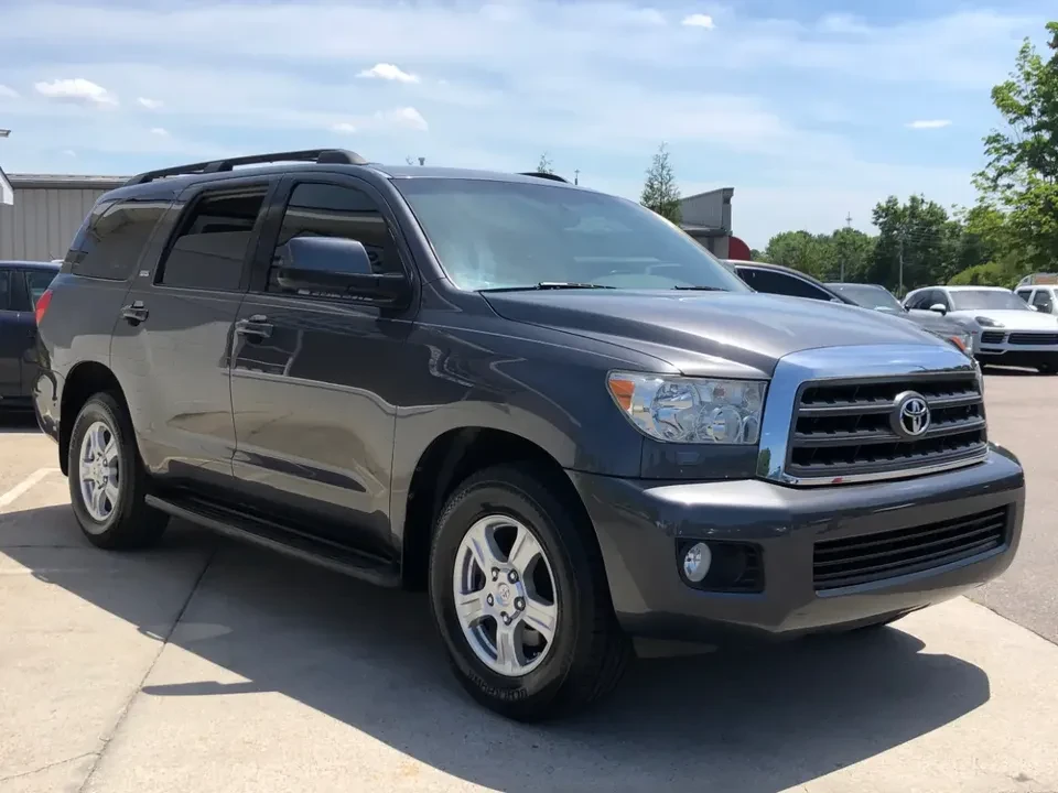 2011 Toyota Sequoia 2nd Gen - Image 5 of 20