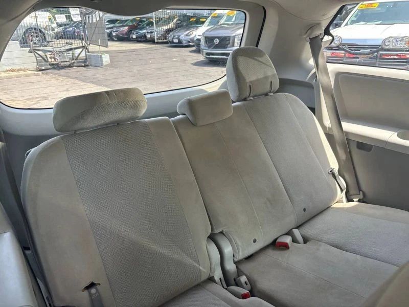 2011 Toyota Sienna 3rd Gen - Image 10 of 12