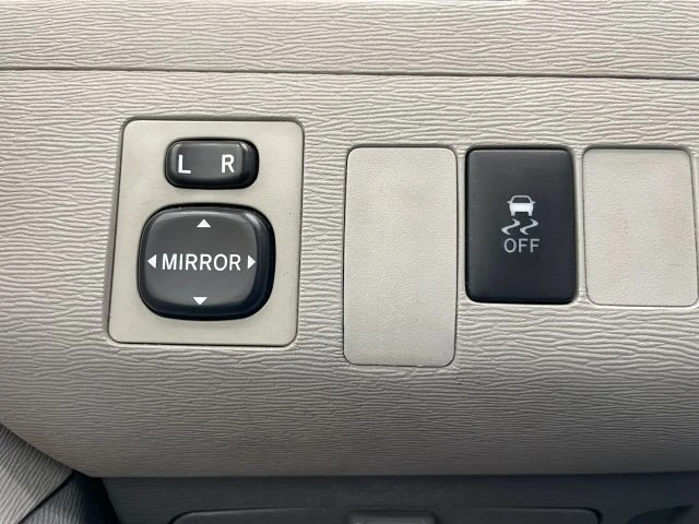 2011 Toyota Sienna 3rd Gen - Image 9 of 28