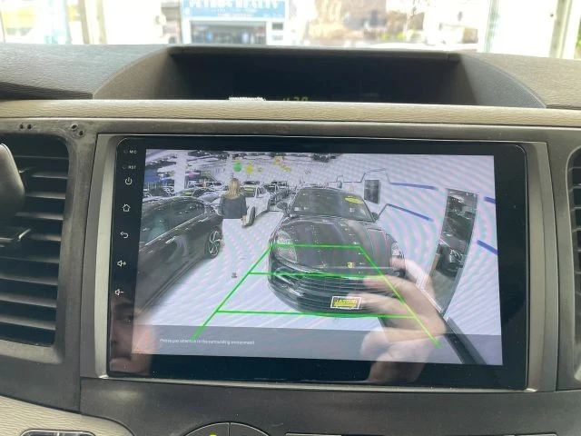 2011 Toyota Sienna 3rd Gen - Image 12 of 28