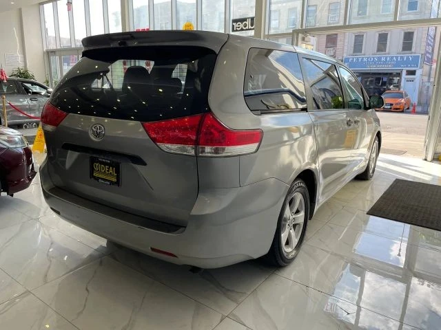 2011 Toyota Sienna 3rd Gen - Image 6 of 28