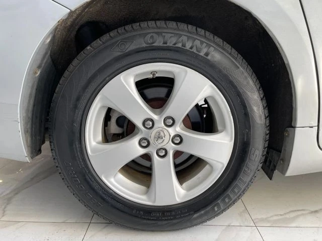 2011 Toyota Sienna 3rd Gen - Image 23 of 28