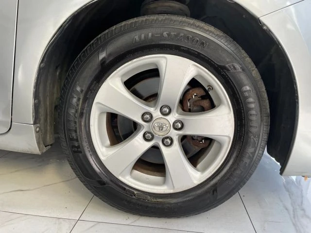 2011 Toyota Sienna 3rd Gen - Image 26 of 28