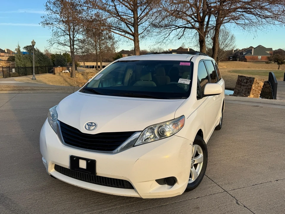 2011 Toyota Sienna 3rd Gen - Image 2 of 21