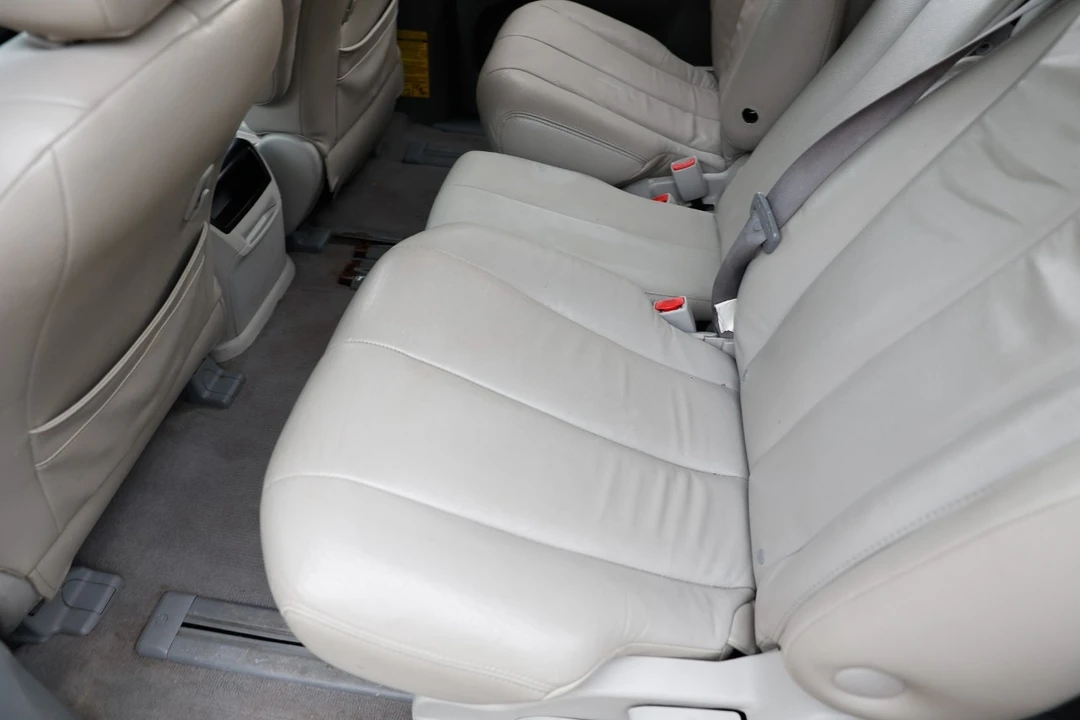 2011 Toyota Sienna 3rd Gen - Image 10 of 12