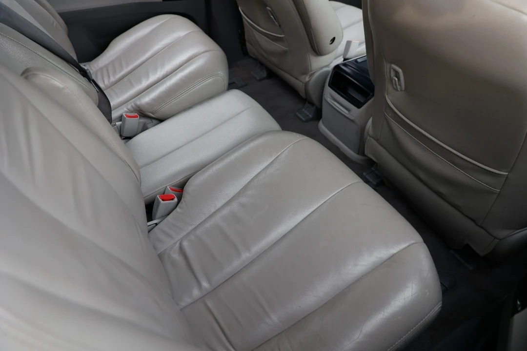2011 Toyota Sienna 3rd Gen - Image 12 of 12