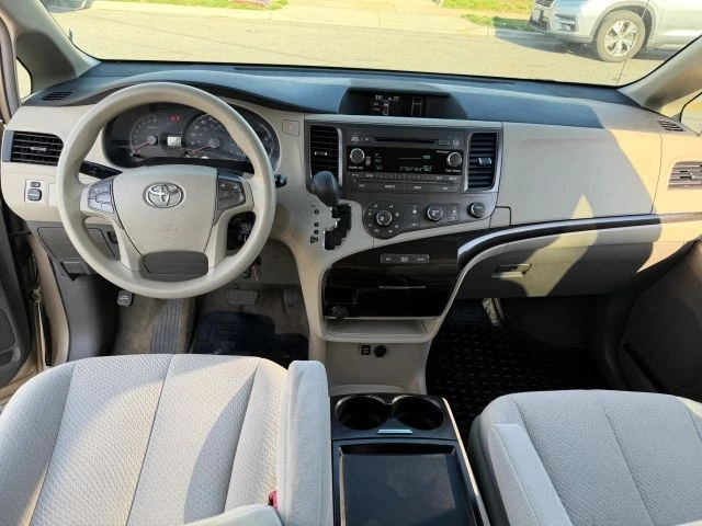 2011 Toyota Sienna 3rd Gen - Image 11 of 13