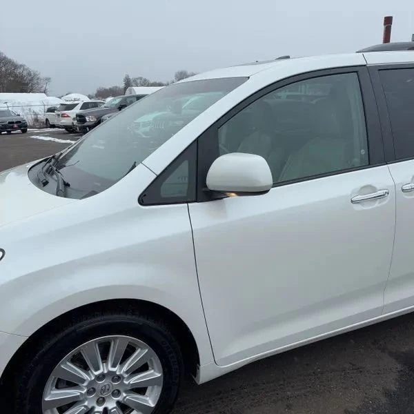 2011 Toyota Sienna 3rd Gen - Image 2 of 12