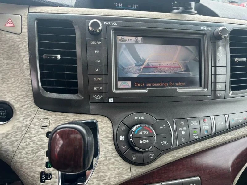 2011 Toyota Sienna 3rd Gen - Image 10 of 12