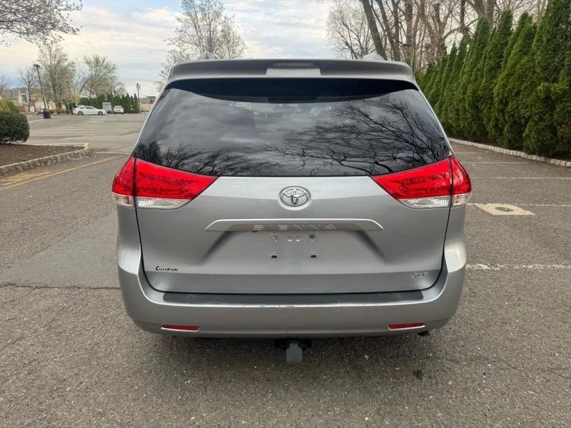 2011 Toyota Sienna 3rd Gen - Image 6 of 12