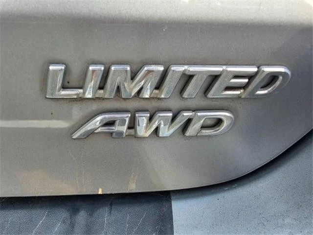 2011 Toyota Sienna 3rd Gen - Image 12 of 21