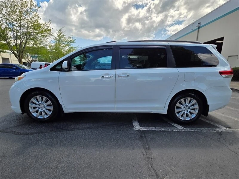 2011 Toyota Sienna 3rd Gen - Image 3 of 21