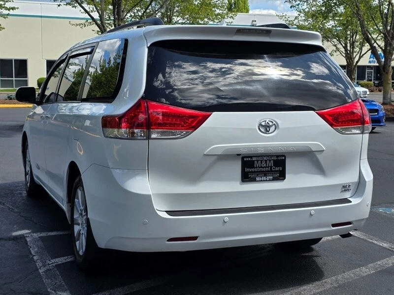 2011 Toyota Sienna 3rd Gen - Image 7 of 21