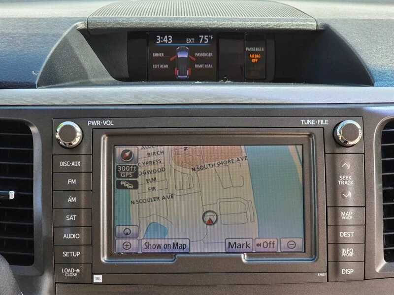 2011 Toyota Sienna 3rd Gen - Image 21 of 21