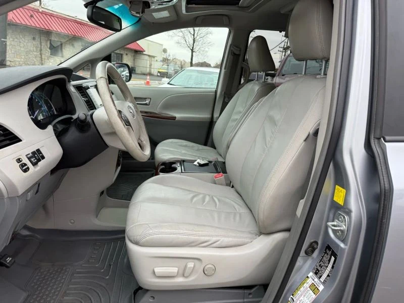 2011 Toyota Sienna 3rd Gen - Image 12 of 12