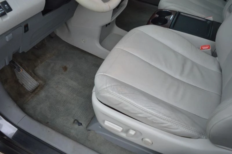 2011 Toyota Sienna 3rd Gen - Image 12 of 12