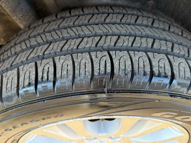 2011 Toyota Sienna 3rd Gen - Image 22 of 31