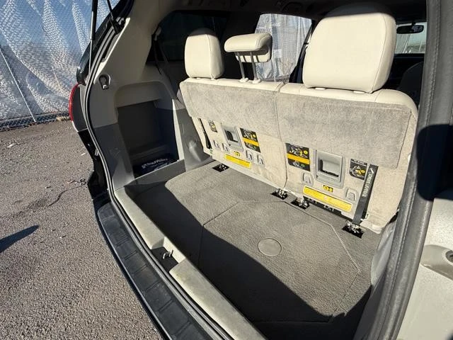2011 Toyota Sienna 3rd Gen - Image 26 of 31