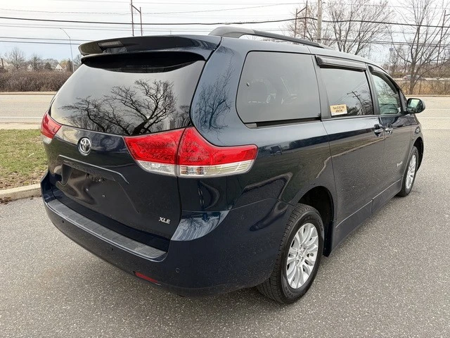 2011 Toyota Sienna 3rd Gen - Image 10 of 31