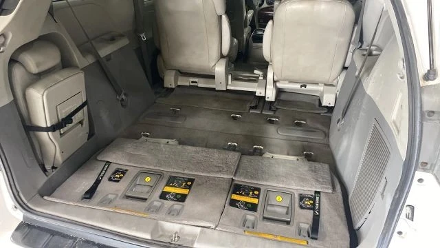 2011 Toyota Sienna 3rd Gen - Image 8 of 8