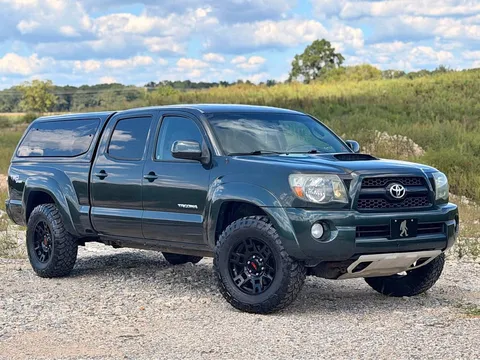 2011 Toyota Tacoma Double Cab TRD Off-Road Pickup 4D 6 ft