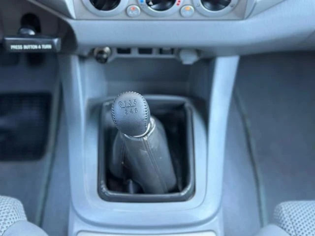 2011 Toyota Tacoma 2nd Gen - Image 16 of 21