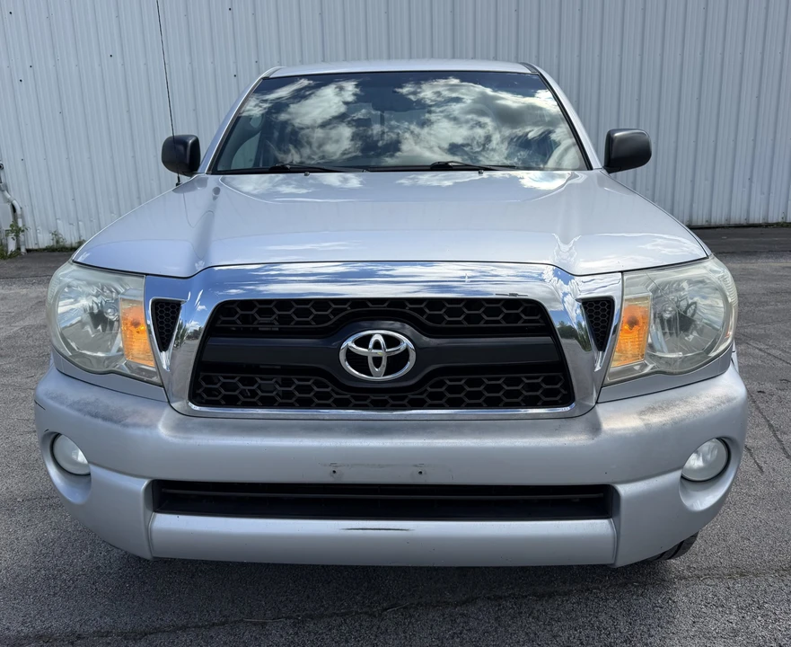 2011 Toyota Tacoma 2nd Gen - Image 4 of 31
