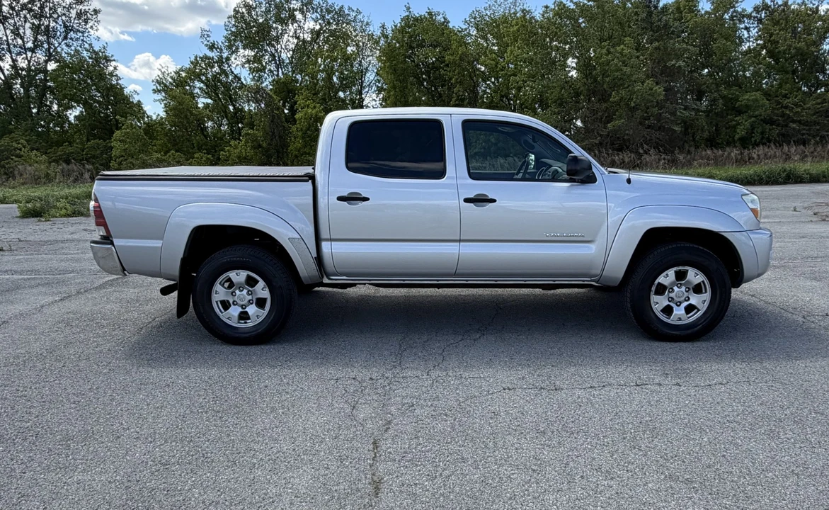 2011 Toyota Tacoma 2nd Gen - Image 14 of 31