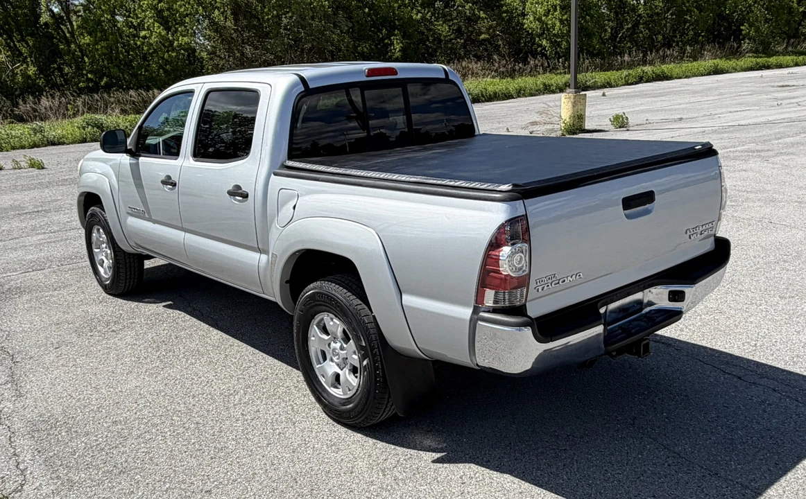 2011 Toyota Tacoma 2nd Gen - Image 25 of 31
