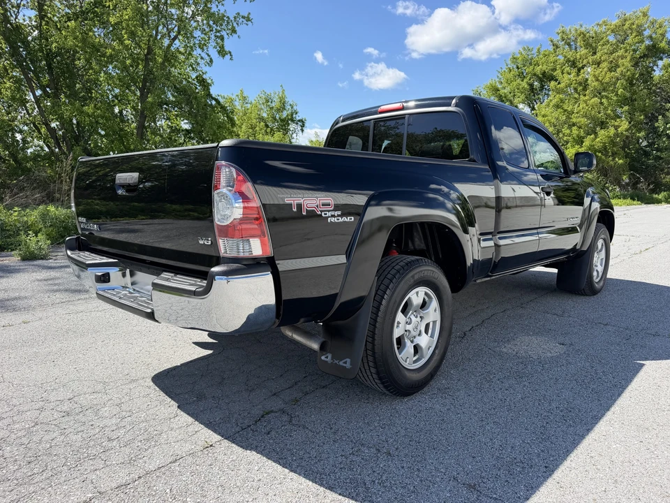 2011 Toyota Tacoma 2nd Gen - Image 23 of 31