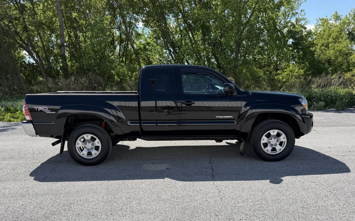 2011 Toyota Tacoma 2nd Gen - Image 19 of 31