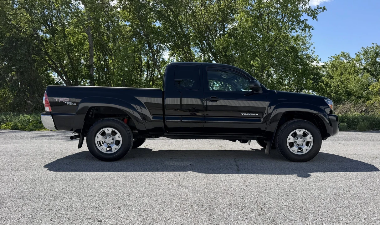 2011 Toyota Tacoma 2nd Gen - Image 16 of 31
