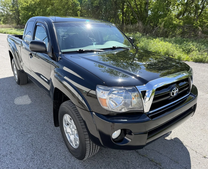 2011 Toyota Tacoma 2nd Gen - Image 6 of 31