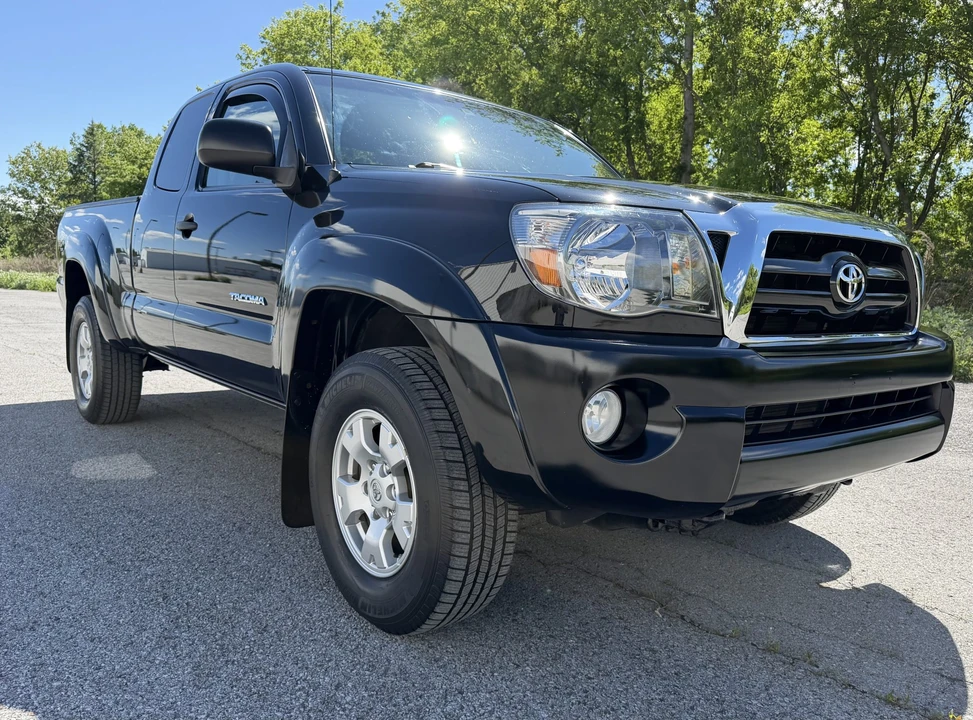 2011 Toyota Tacoma 2nd Gen - Image 7 of 31