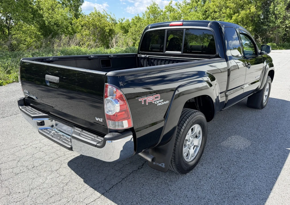 2011 Toyota Tacoma 2nd Gen - Image 29 of 31