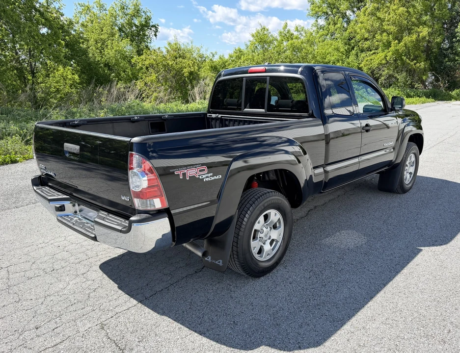2011 Toyota Tacoma 2nd Gen - Image 27 of 31