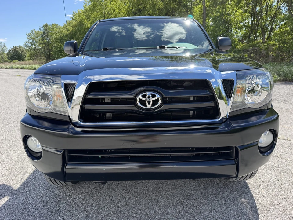 2011 Toyota Tacoma 2nd Gen - Image 4 of 31