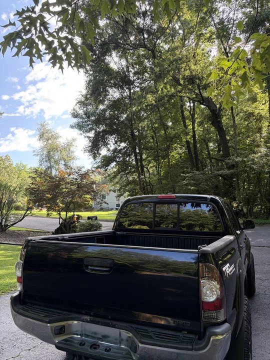 2011 Toyota Tacoma 2nd Gen - Image 12 of 16