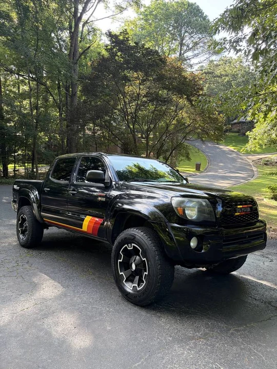 2011 Toyota Tacoma 2nd Gen - Image 13 of 16