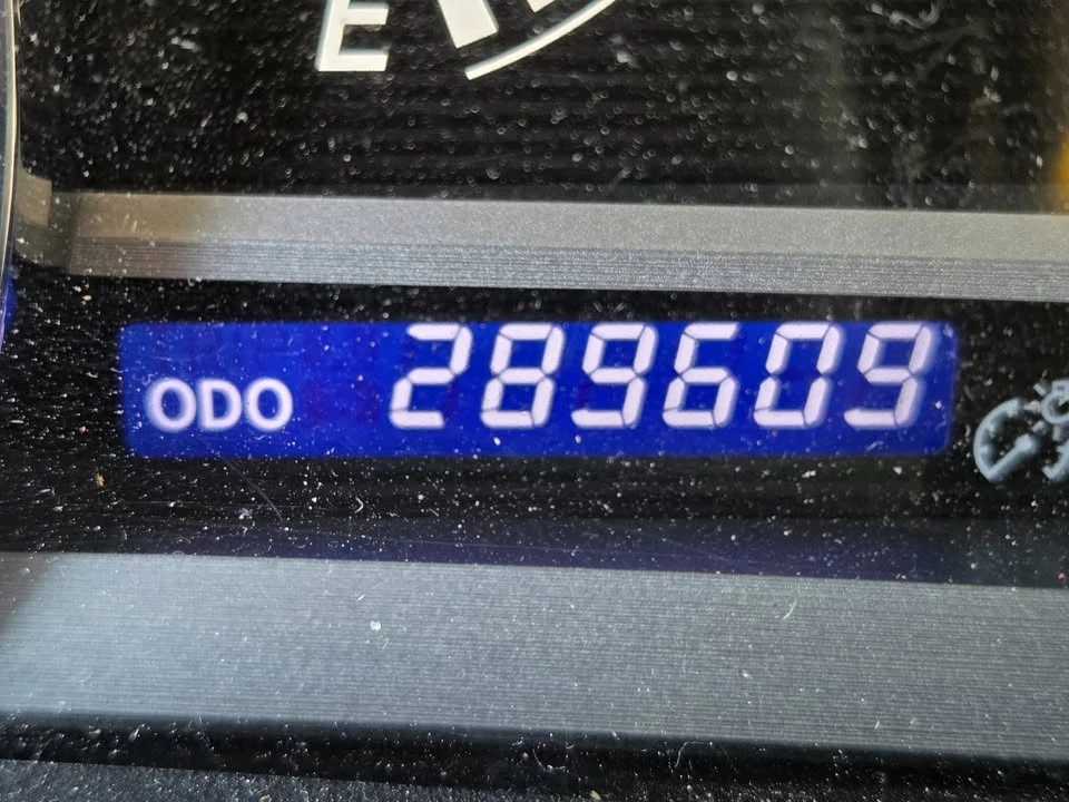 2011 Toyota Venza - Image 12 of 16