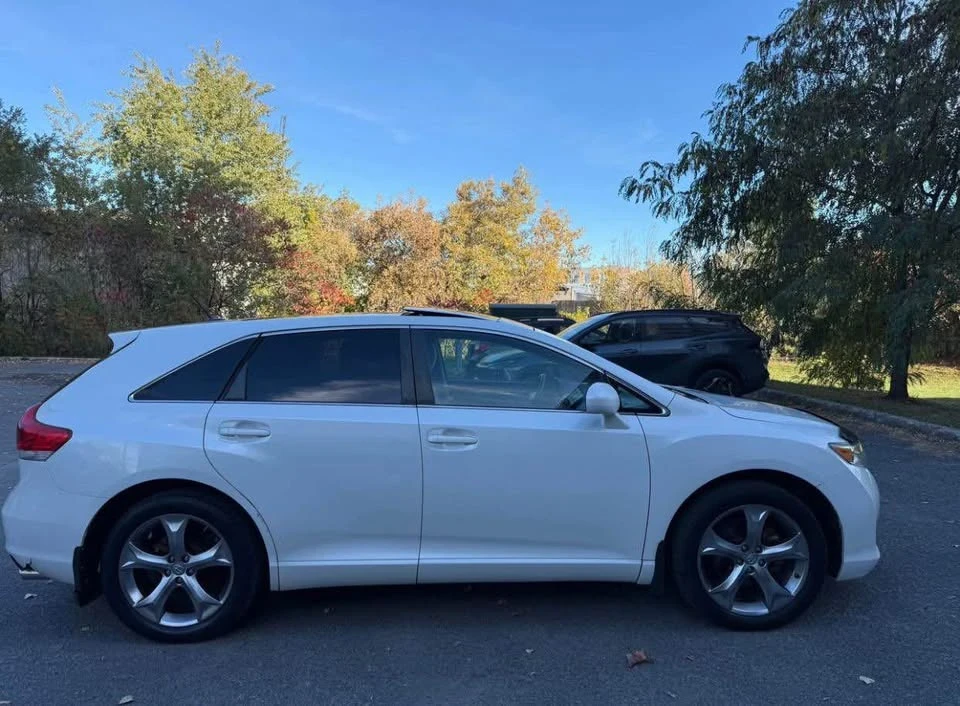 2011 Toyota Venza - Image 4 of 20